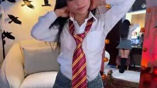 sweet_littleee's Live Cam