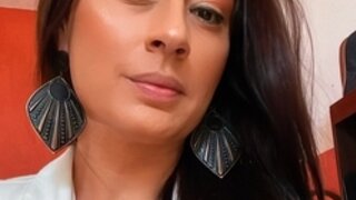 Hilary Silva's Live Cam
