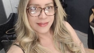 Melyssa Sharrel's Live Cam