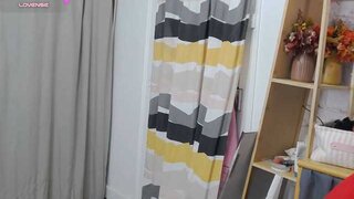 JuliaFrancaise's Live Cam