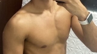 Tiee's Live Cam