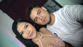MariaAndCarlo's Live Cam