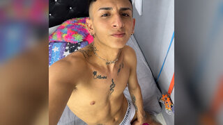 Zaccboy's Live Cam