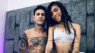 JackAndLizz's Live Cam