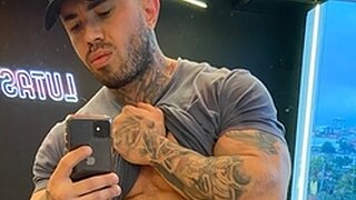 Kadu 23 Cm's Live Cam
