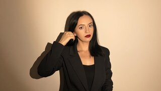 SarahNoir's Live Cam