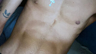 Dotadonovin19cm's Live Cam