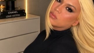 Mirella Rosinha's Live Cam