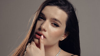 NelieMedina's Live Cam
