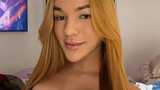 Luar Trans's Live Cam