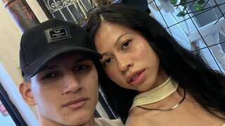SophiAndJack's Live Cam