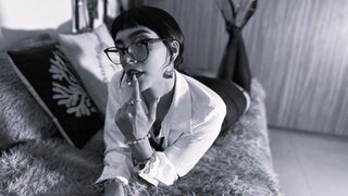 PandoraSpell's Live Cam
