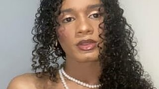 Mika Nunes's Live Cam