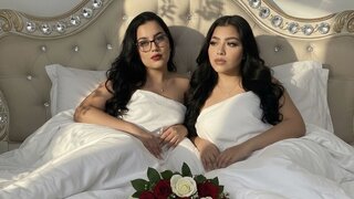 KymAndLana's Live Cam