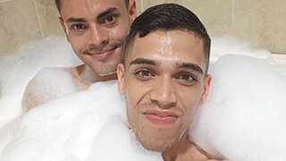 giannandblake's Live Cam