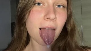 elisadikotti's Live Cam