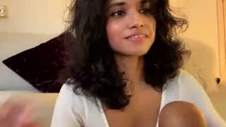 mriea_'s Live Cam