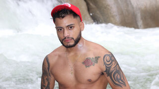 LatinStiv's Live Cam
