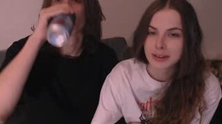 kitkatsweetspot's Live Cam