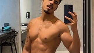 Tattoo Scar's Live Cam