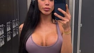 Gaby Bella's Live Cam