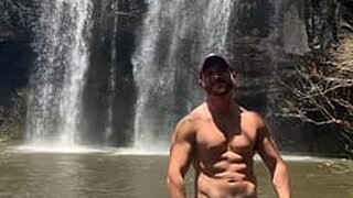 T Travor's Live Cam