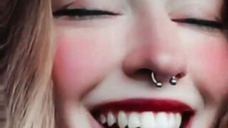 madameANA's Live Cam
