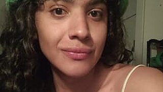 Laura Artista's Live Cam
