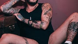 Léo Ferraz Tatto's Live Cam