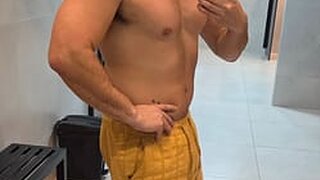Theo Dominador's Live Cam