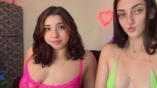 Tori Mcqueen & Nina Lovez's Live Cam