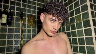 VillyXin's Live Cam